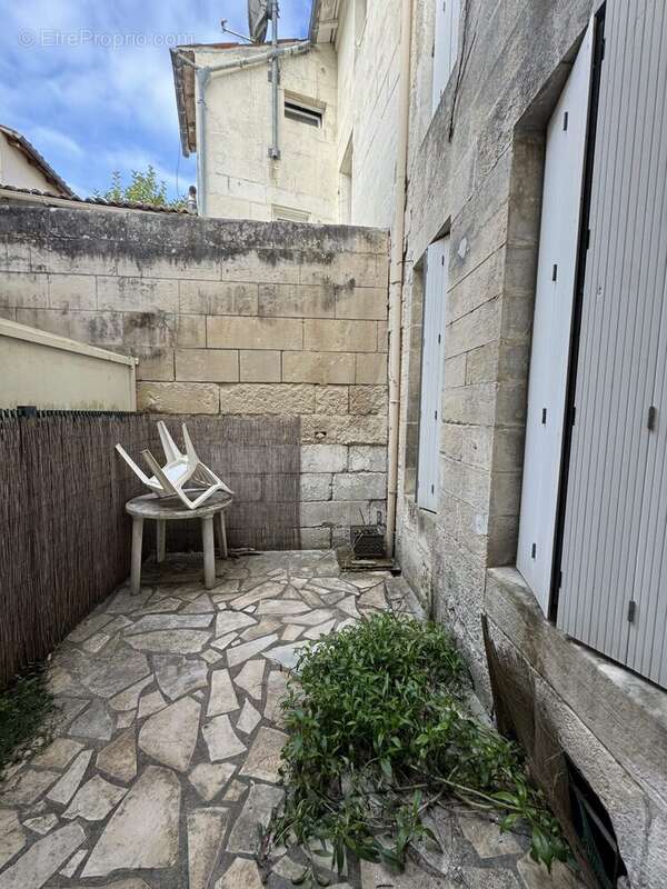 Appartement à SAINTES