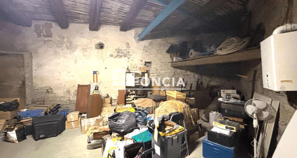 Appartement à COURNONTERRAL