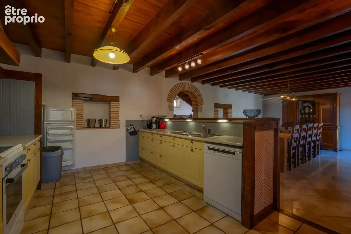 Belle propriété quercynoise avec 2 grandes maisons, piscine et 1 ha terrain - photo 26
