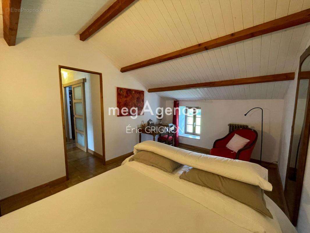 Maison à NIEUL-LE-DOLENT