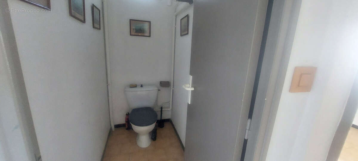 Toulon - bas faron appartement de type 2 vue mer - photo 6