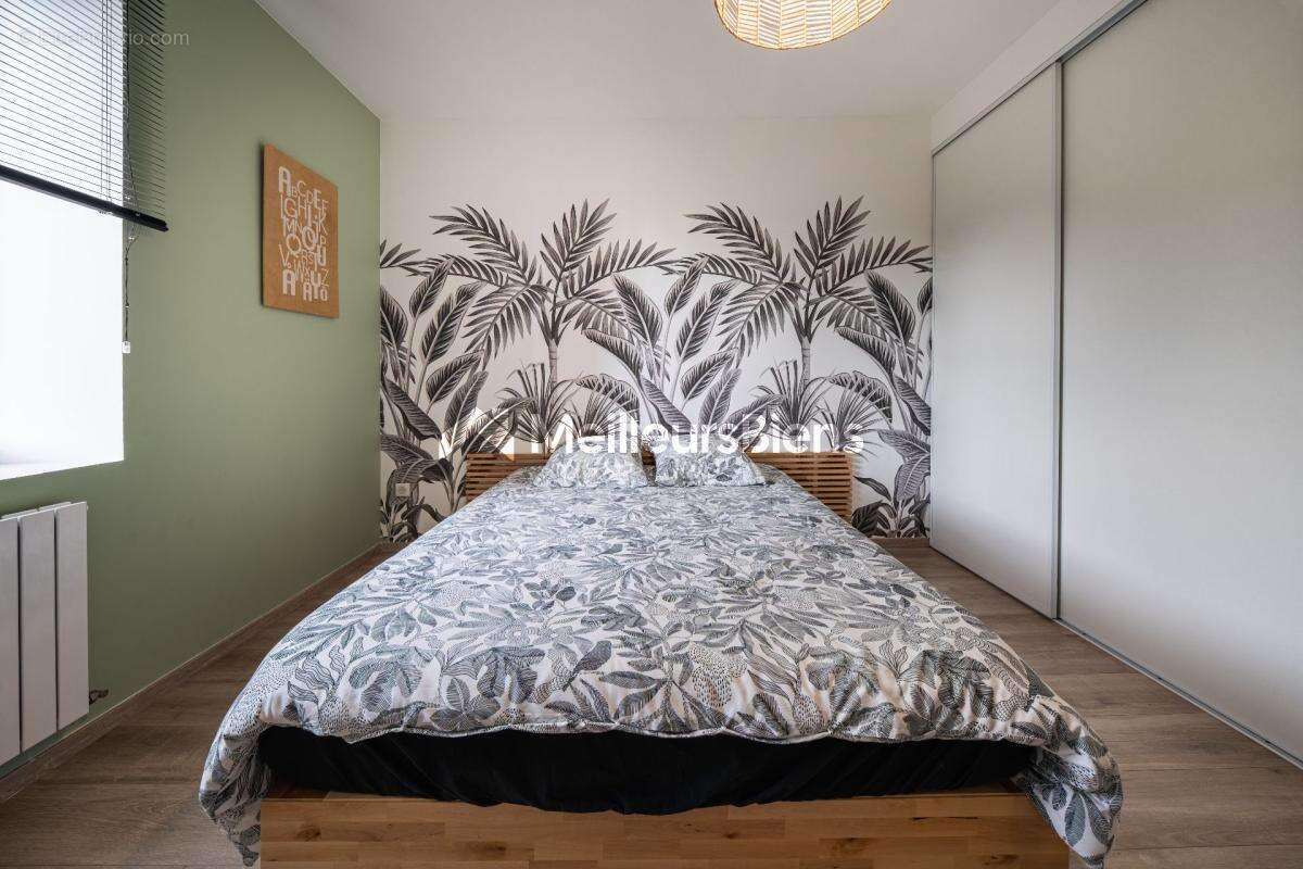 Appartement rénové 120m² 3 chambres garage - photo 10