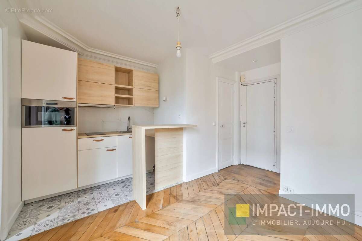 Appartement à PARIS-17E