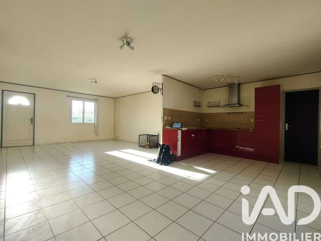 Photo 4 - Maison à COURGENAY