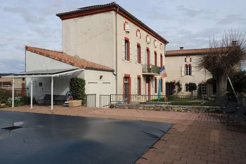 Maison à SAINT-JEAN-DU-FALGA