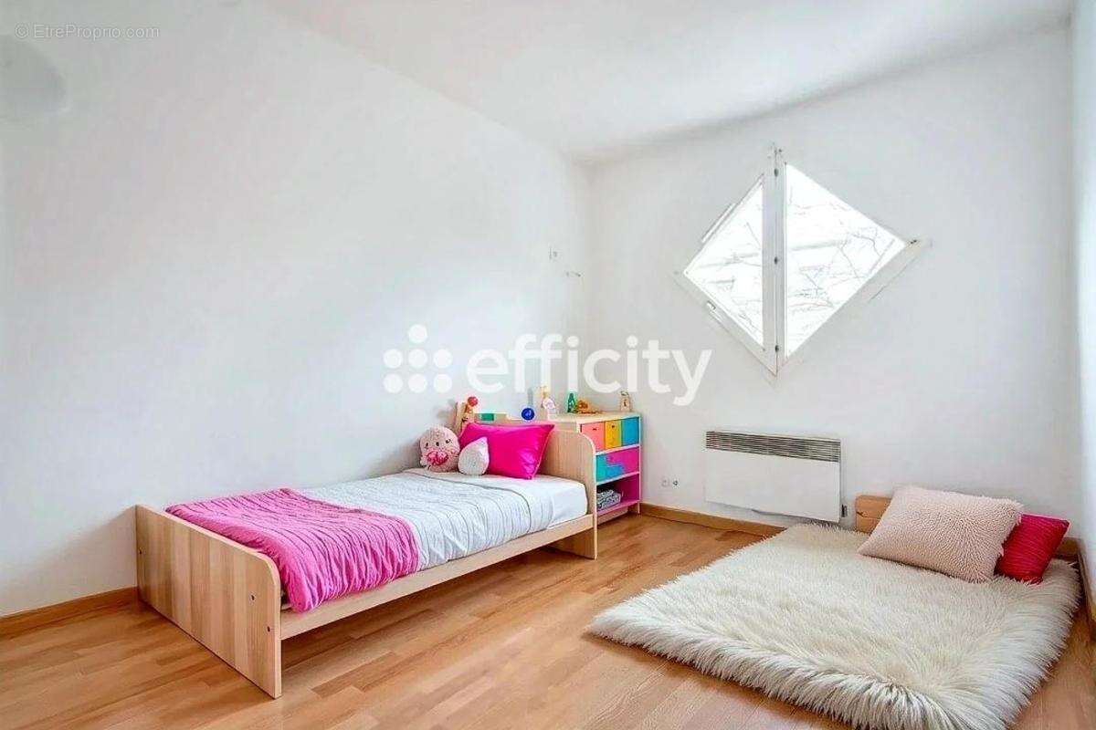 Appartement à ROSNY-SOUS-BOIS