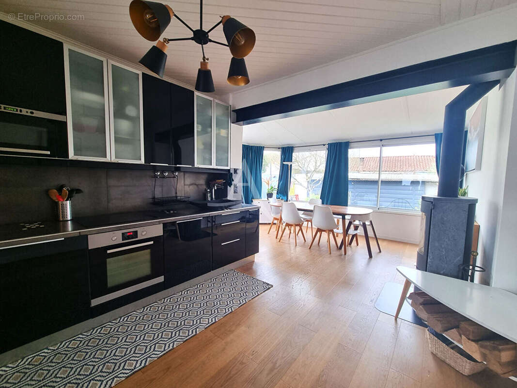 Maison à SAINT-SEBASTIEN-SUR-LOIRE