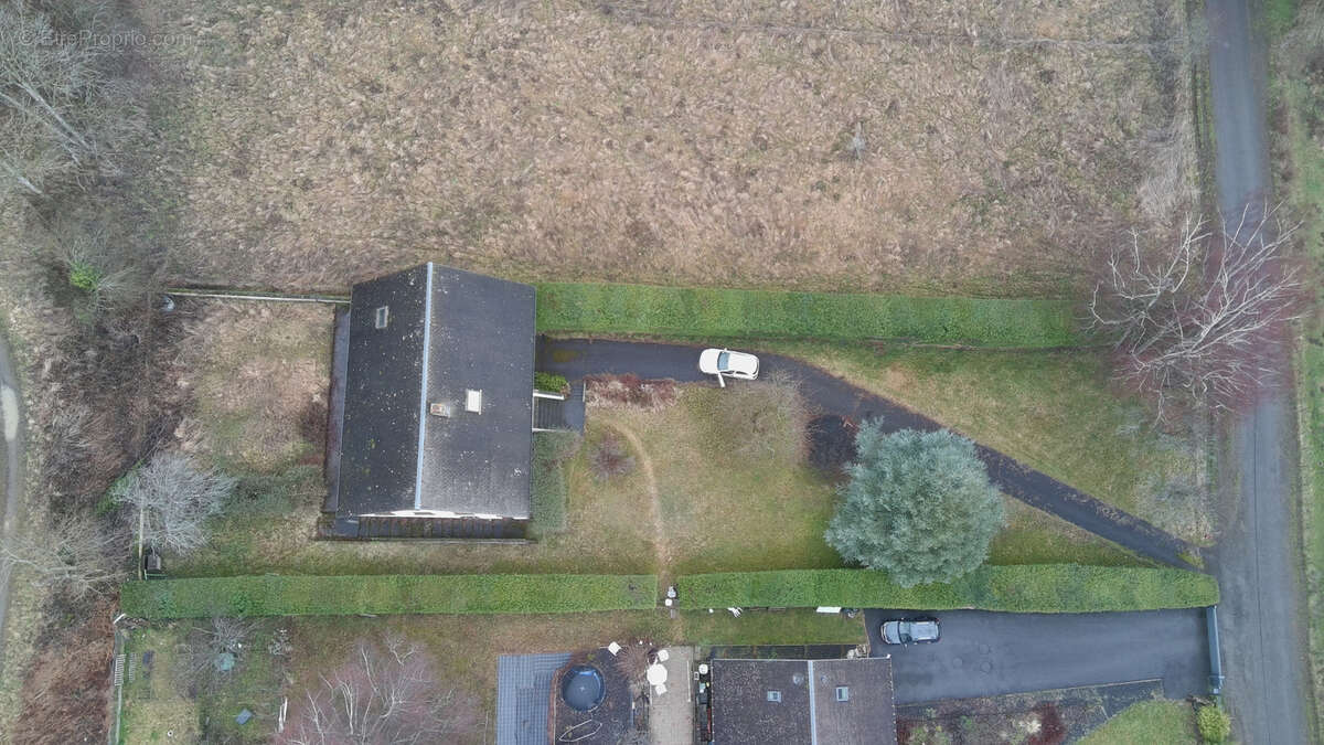 Maison familiale de 170 m2   Vue dégagée et fort potentiel - photo 2