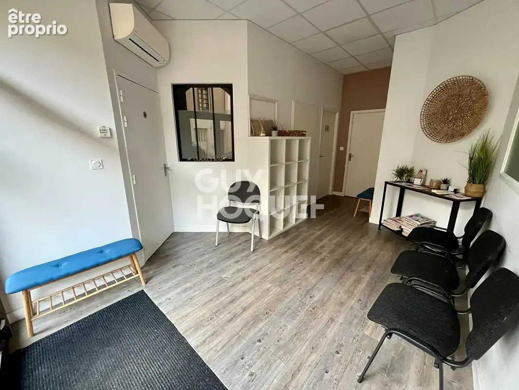 Local commercial Agen  centre ,170 m2 avec 3 entrées indépendantes - photo 6