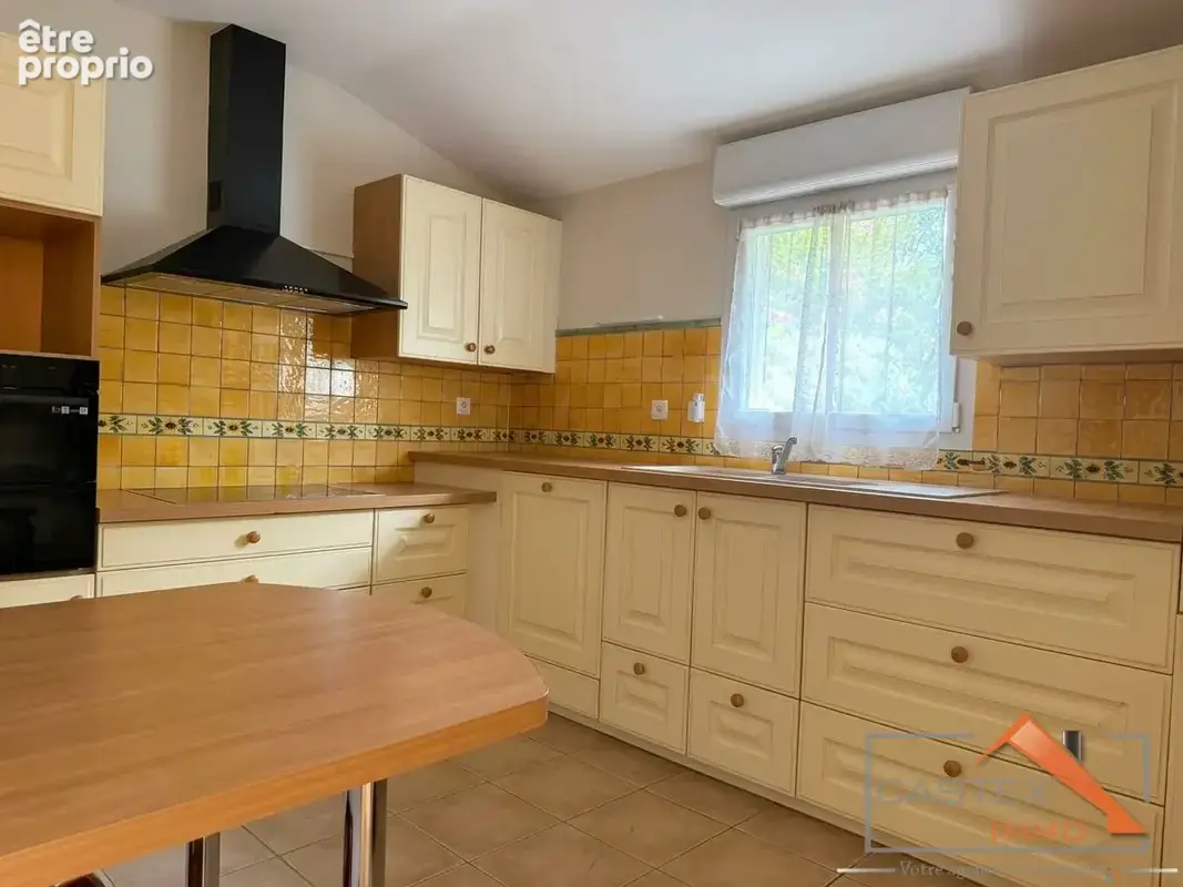 Villa T3 de plain-pied aux Sénioriales  Garage, terrasse et parking - photo 5