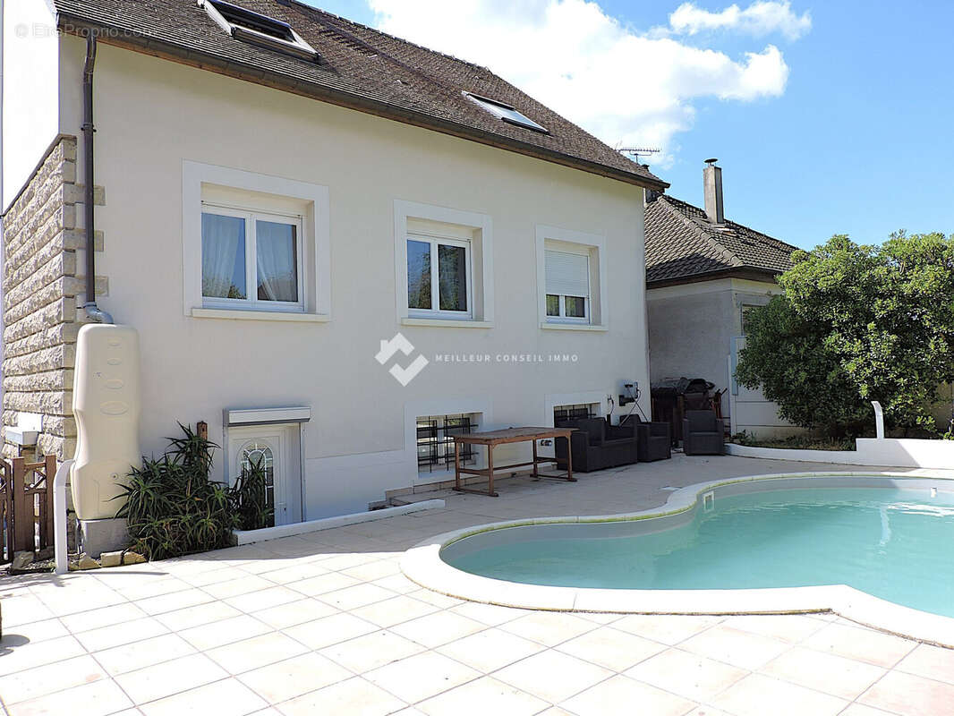 Maison 175 m² à Dampmart  - photo 3