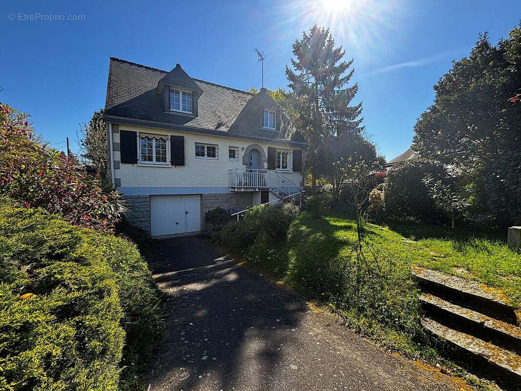 Maison à NOYAL-CHATILLON-SUR-SEICHE