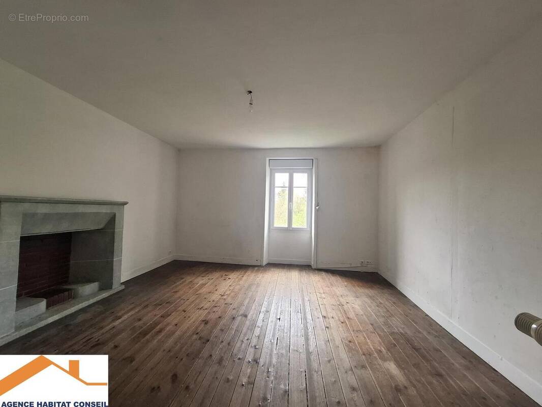 Photo 1 - Maison à SALIGNY