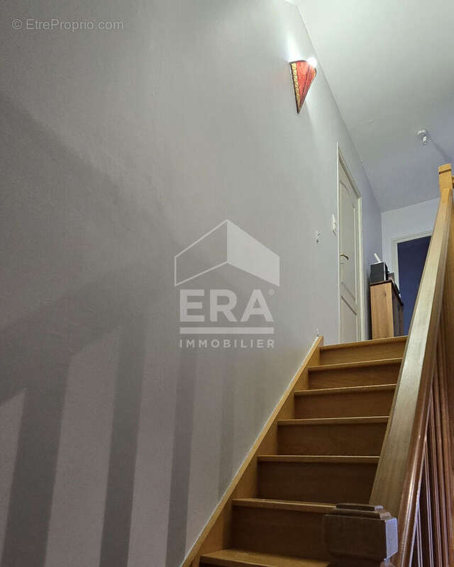 Maison à SAINT-MARTIN-EN-CAMPAGNE