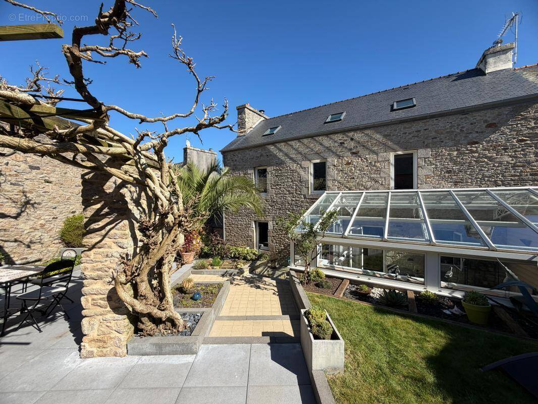 Maison à SAINT-RENAN