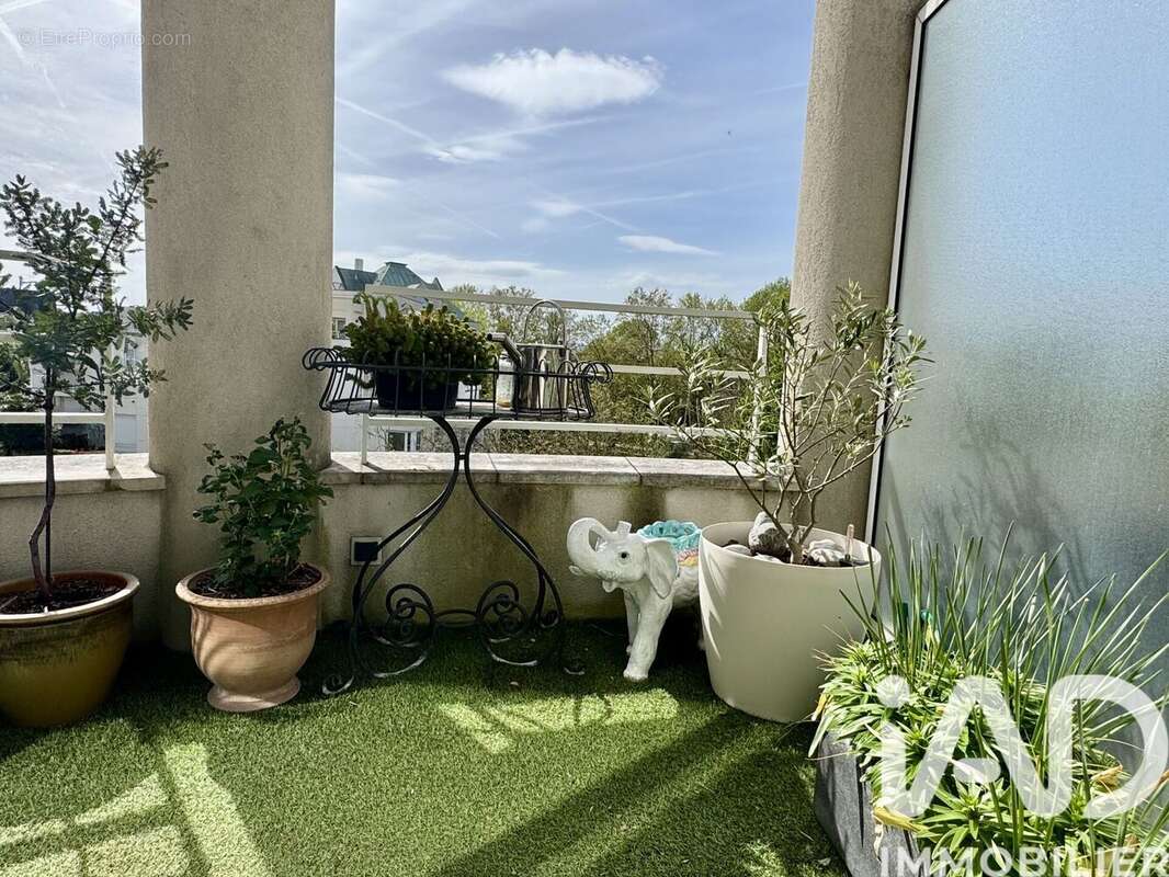 Photo 3 - Appartement à RUEIL-MALMAISON