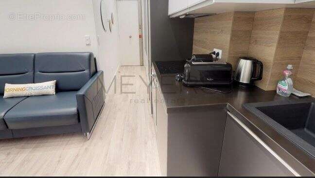 Appartement à PARIS-8E