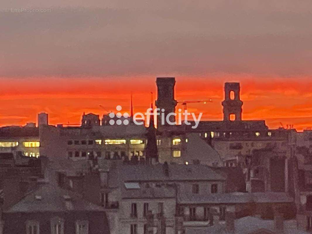 Appartement à PARIS-7E