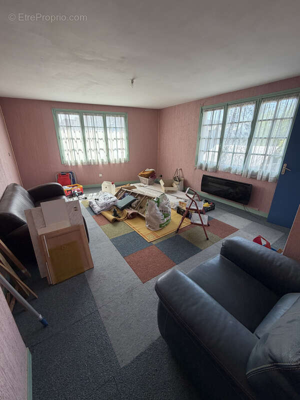 LA FERTE MACE, centre ville - photo 3