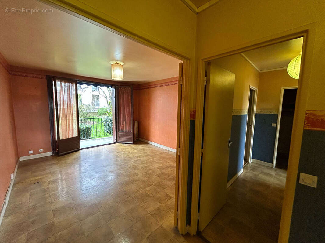 Appartement à L'HAY-LES-ROSES