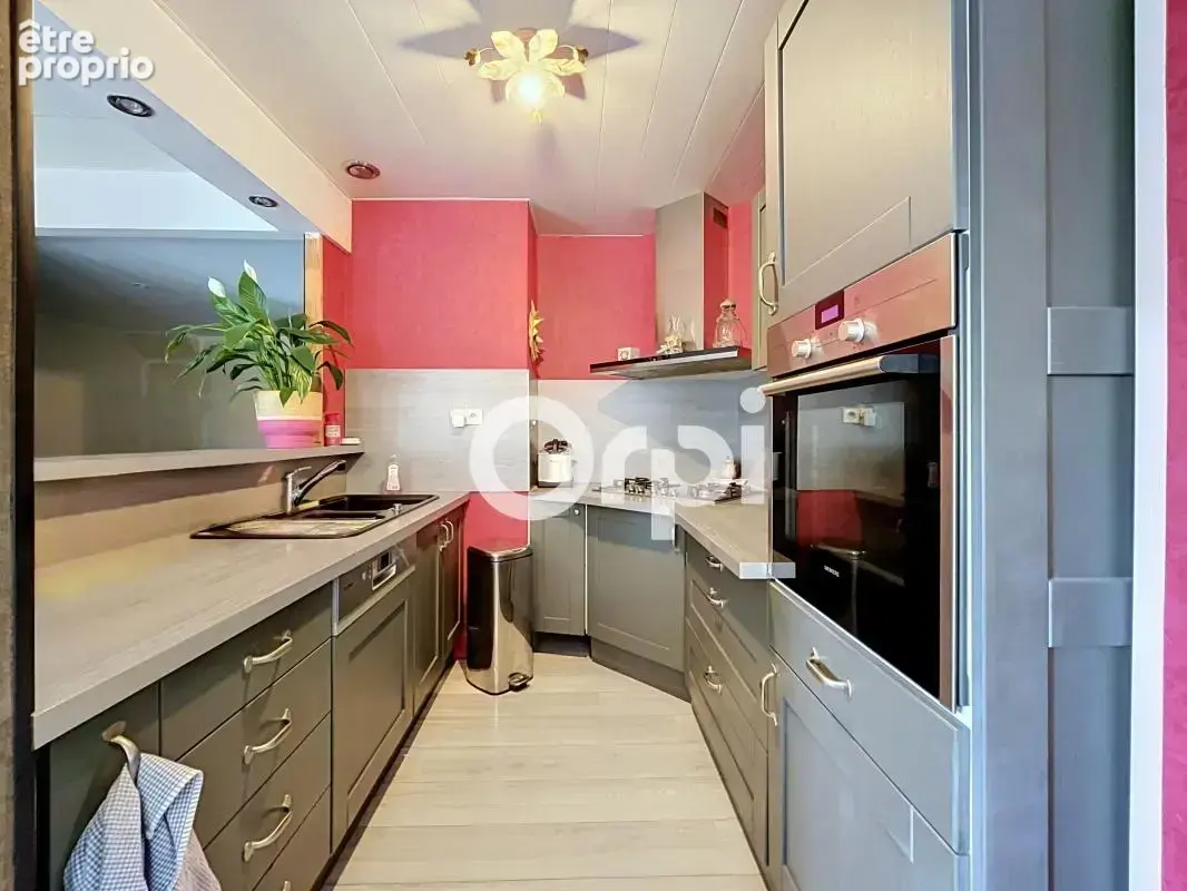 Maison avec piscine-fort potentiel - photo 3