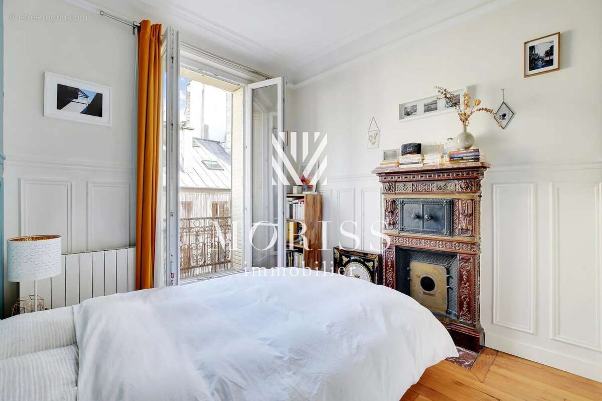 Appartement à PARIS-3E