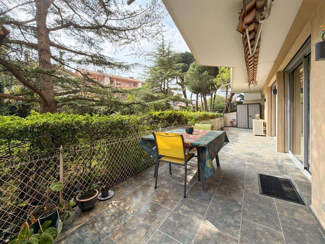 Appartement à FREJUS