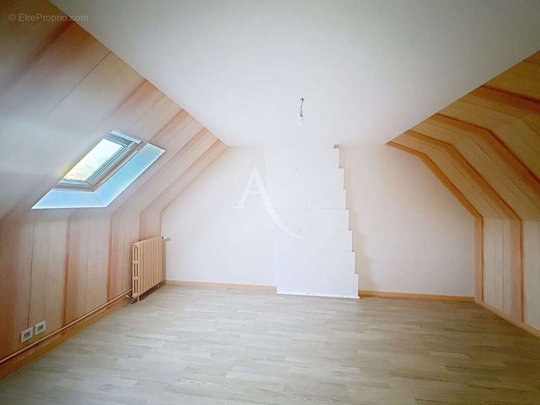 Maison à BEAUFORT-EN-VALLEE