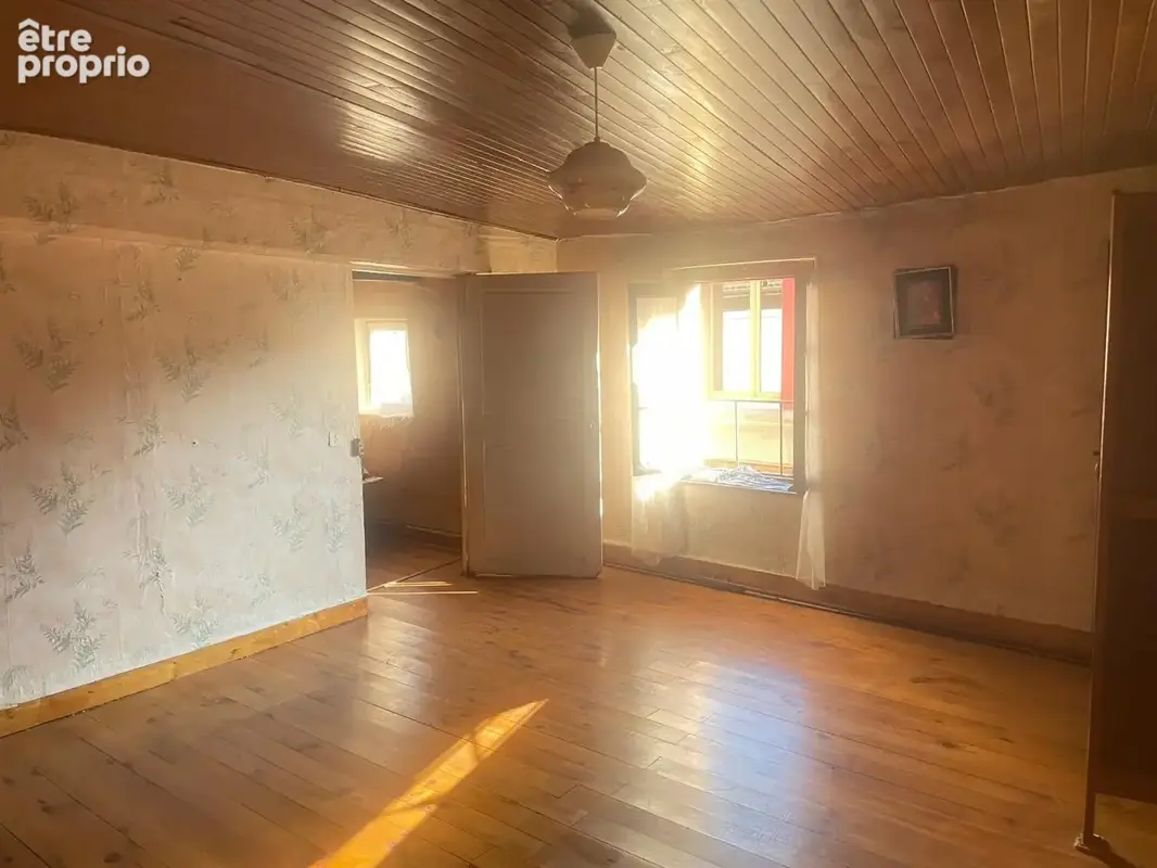 Maison 108 m² à Vic-Le-Comte  - photo 5