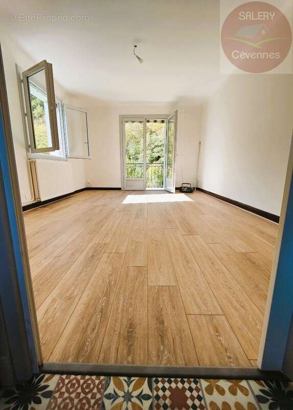 Maison à LA SALLE-PRUNET