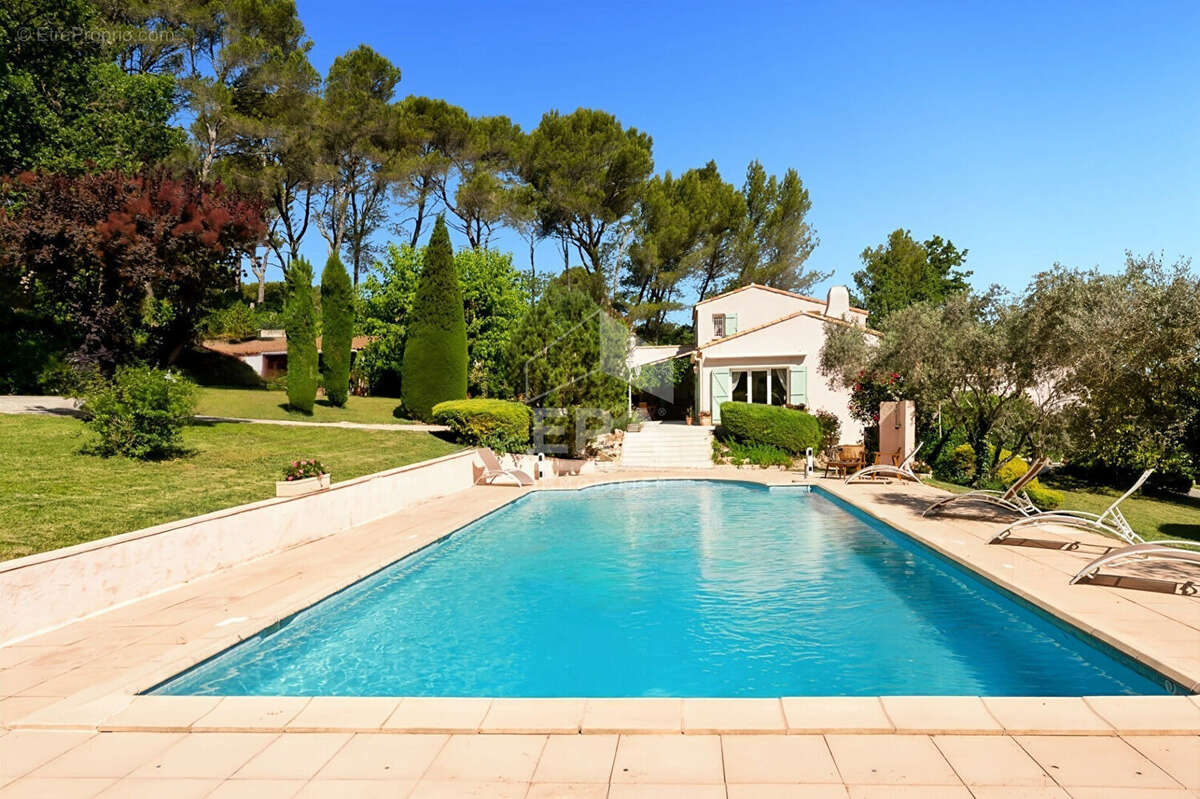 Maison à CABRIES
