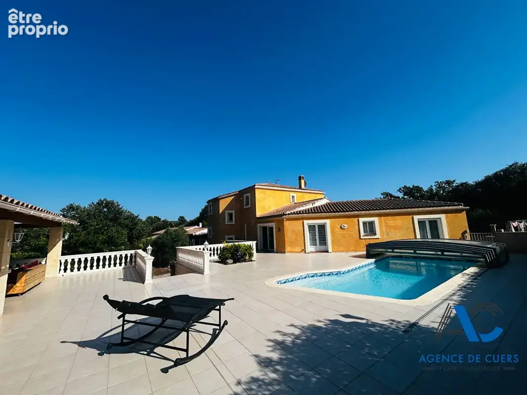 Villa Meounes Les Montrieux 6 pièce(s) 282 m2 - photo 2