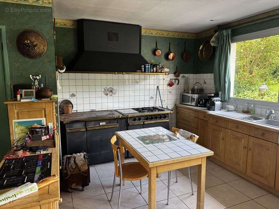 Maison 240 m² à Pont-De-Buis-Les-Quimerch  - photo 4
