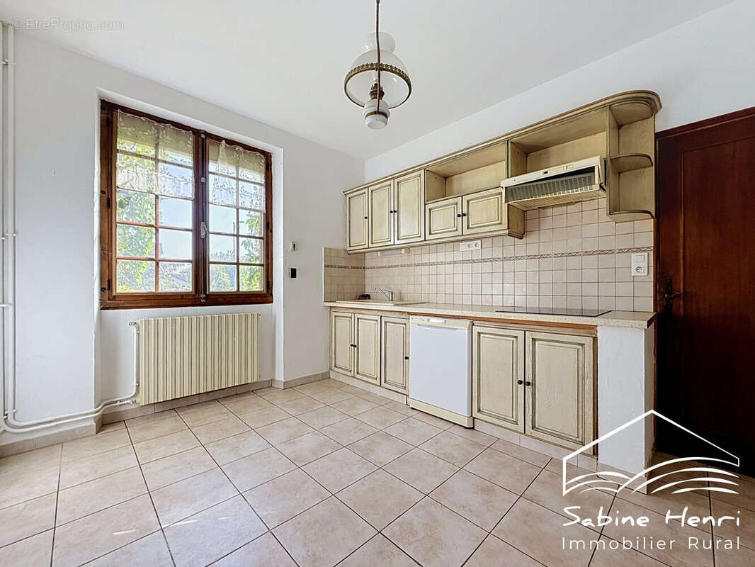 Maison à MIRANDOL-BOURGNOUNAC