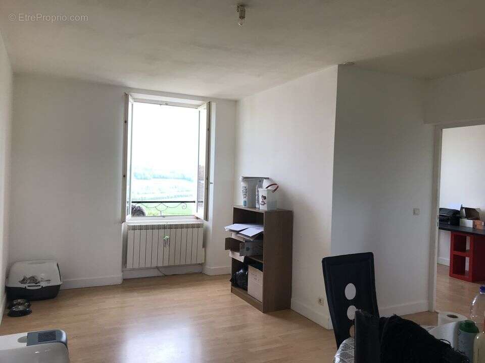 Appartement à LA CHAPELLE-MOUTILS