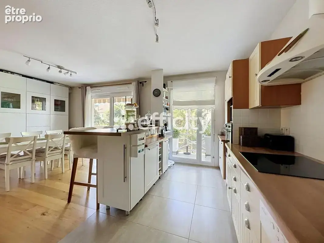 Appartement 127 m² à Gaillard  - photo 2
