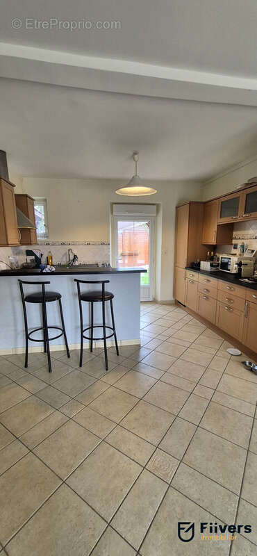 Maison à SAINT-PIERRE-DU-PERRAY