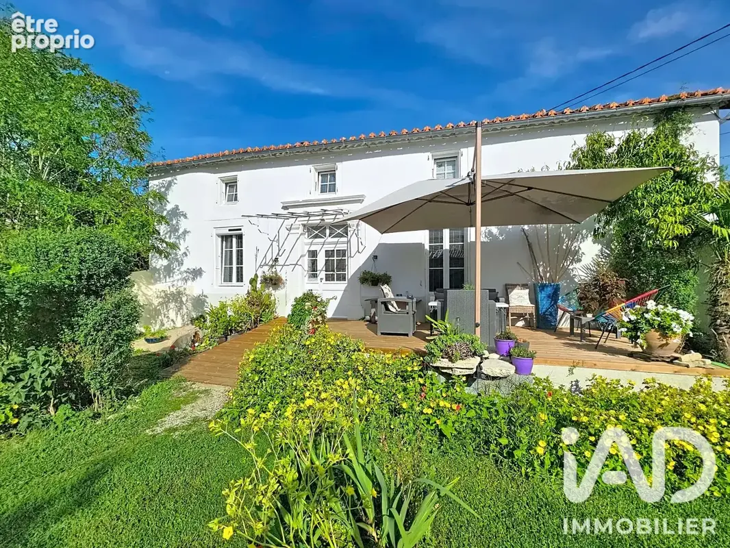 Photo 1 - Maison à COULGENS