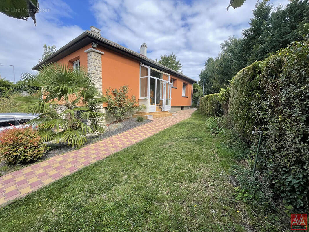 Maison à MONDEVILLE