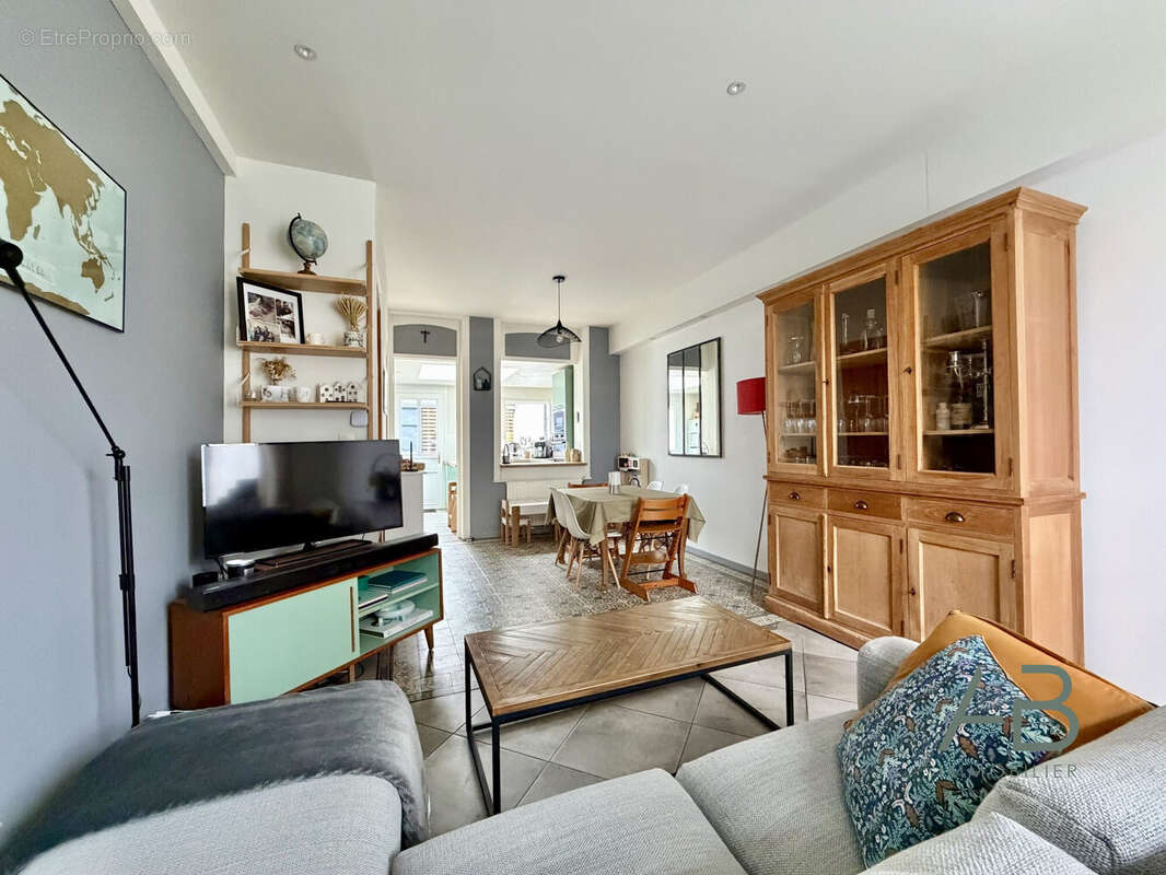 Maison à LA MADELEINE