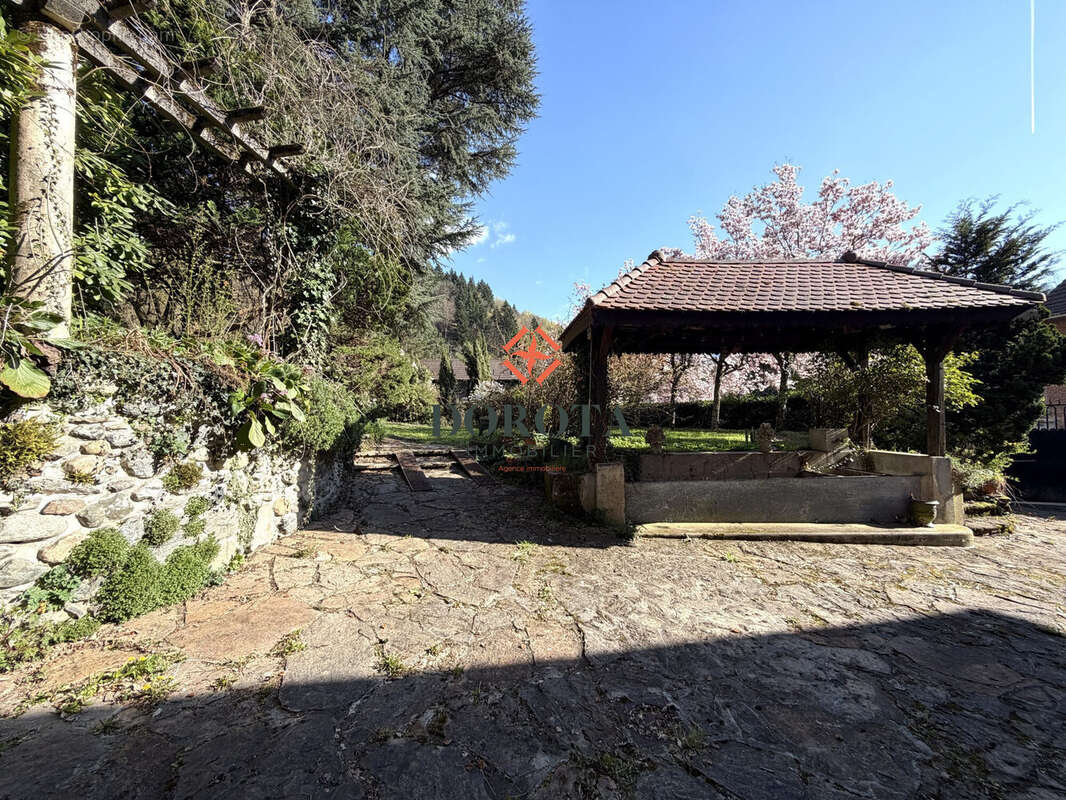 Maison à SAINT-MARTIN-D'URIAGE