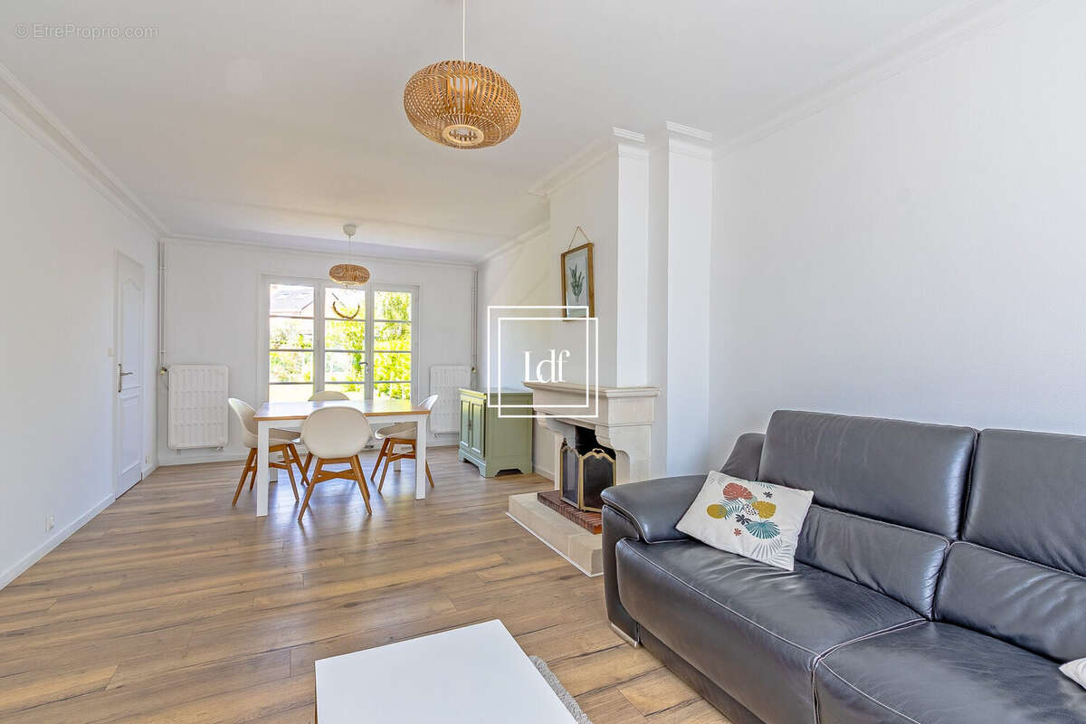 Maison 98 m² à Faches-Thumesnil  - photo 2