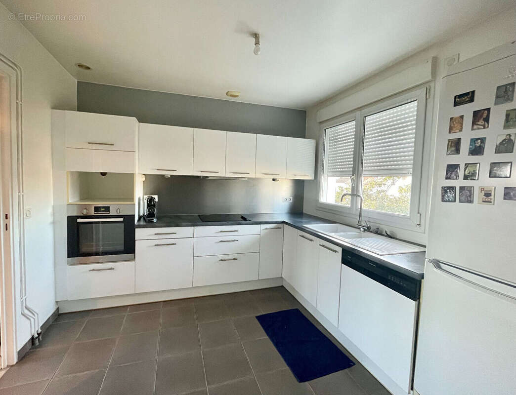 Appartement à NANTERRE