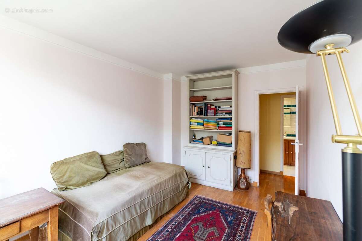 Appartement 65 m² à Paris-14e  - photo 7