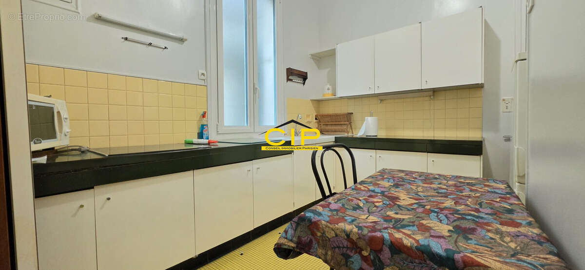 Appartement à PARIS-19E