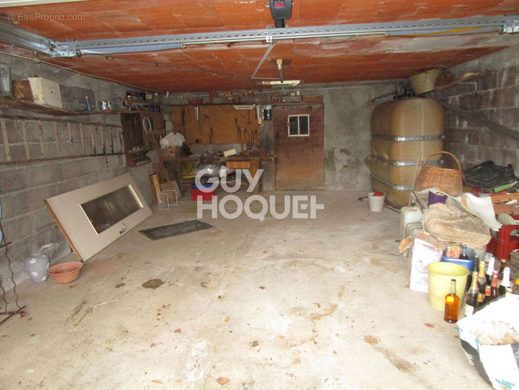 Maison à SIAUGUES-SAINTE-MARIE