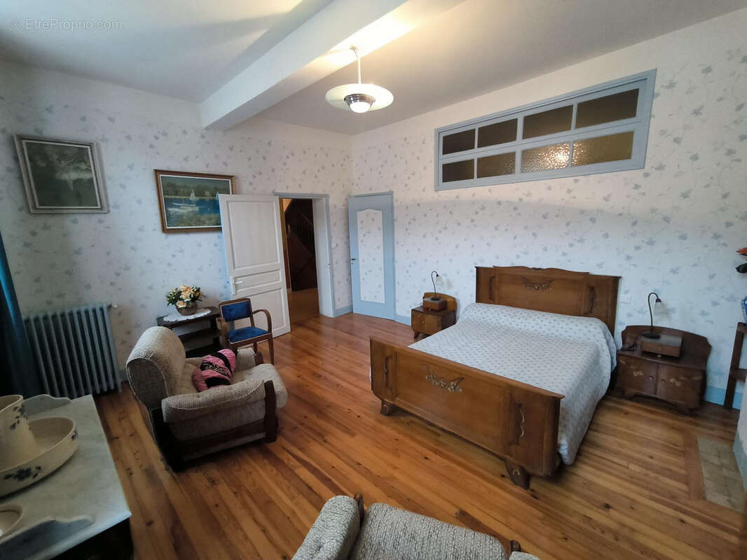 Maison à L&#039;ISLE-JOURDAIN