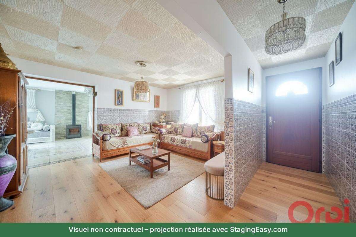 Maison à SENOZAN