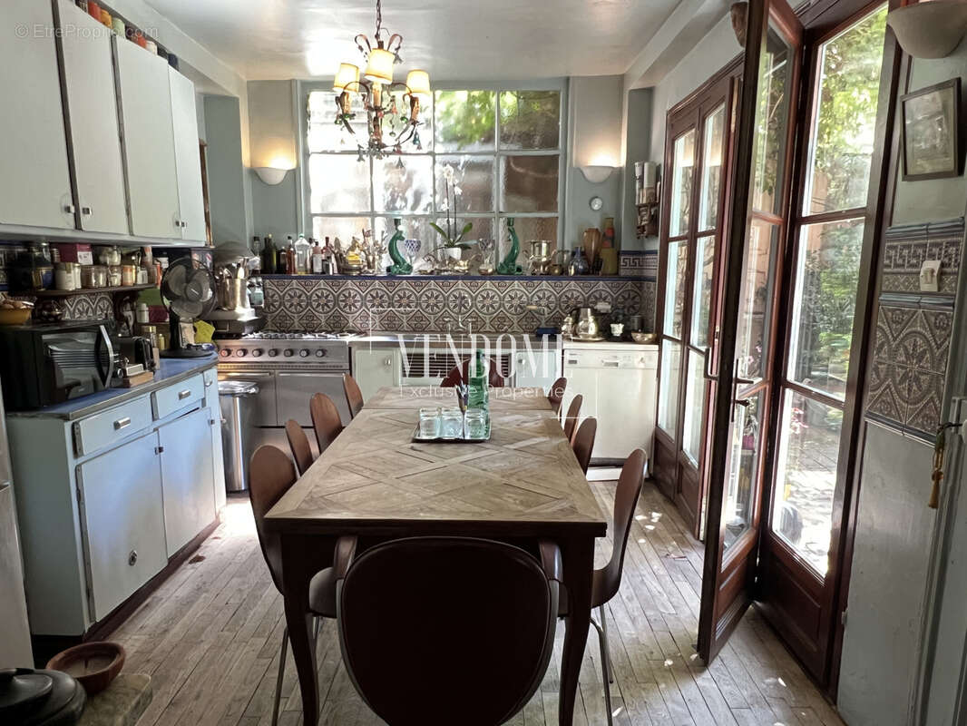 Maison à PARIS-18E