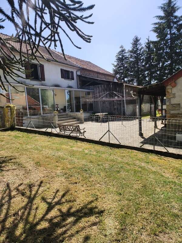 Propriété avec studio indépendant LIZIERES (23) - photo 8